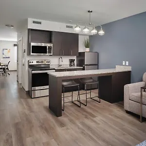 stayapt-suites-pensacola-uwf-florida-hospital-area.hotels-destin.com/